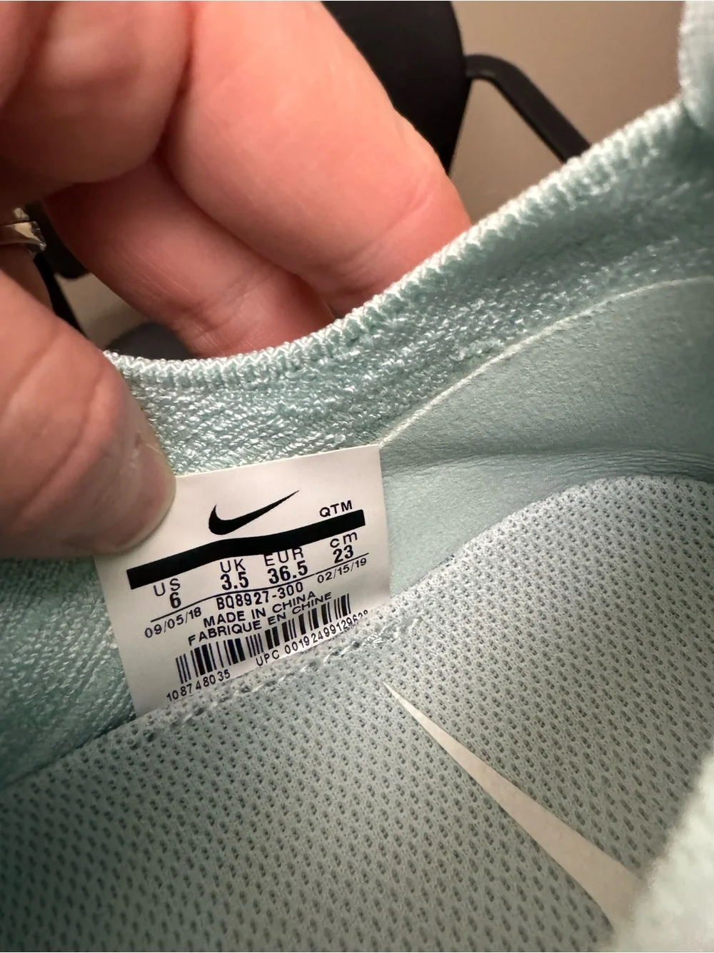 Nike Mint/Light Blue Lightweight Women’s Running Sneakers